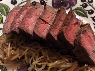 スキレットでローストビーフ