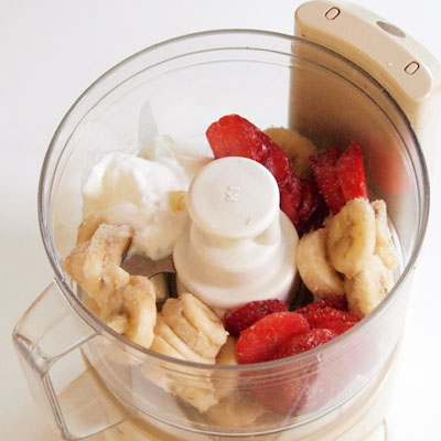 果物をスライスして冷凍する