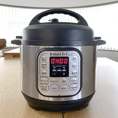 モードは【スロークック:高】で6〜7時間ほど。
調理時間はお肉の大きさにもよりますので4時間くらいで一度様子を見ると良いです。