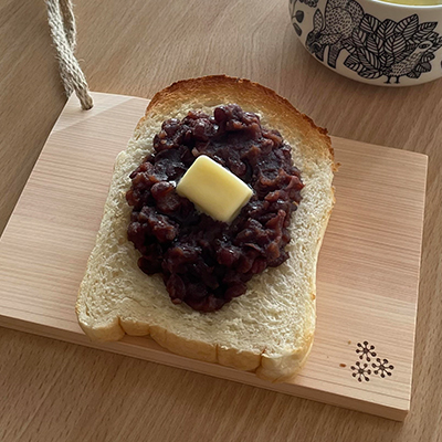 あんバタートーストにして頂きますっ!余ったら小分けにして冷凍保存、小腹が減った時のお楽しみ!