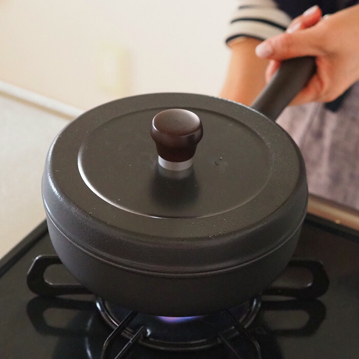 味わい鍋　片手　18cm