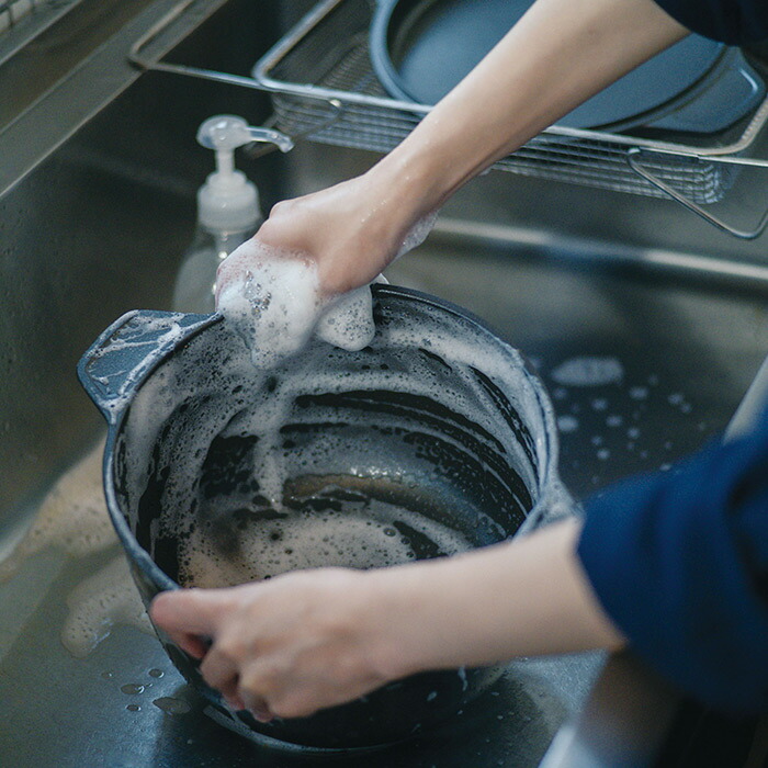 味わい鍋　両手特深　22cm