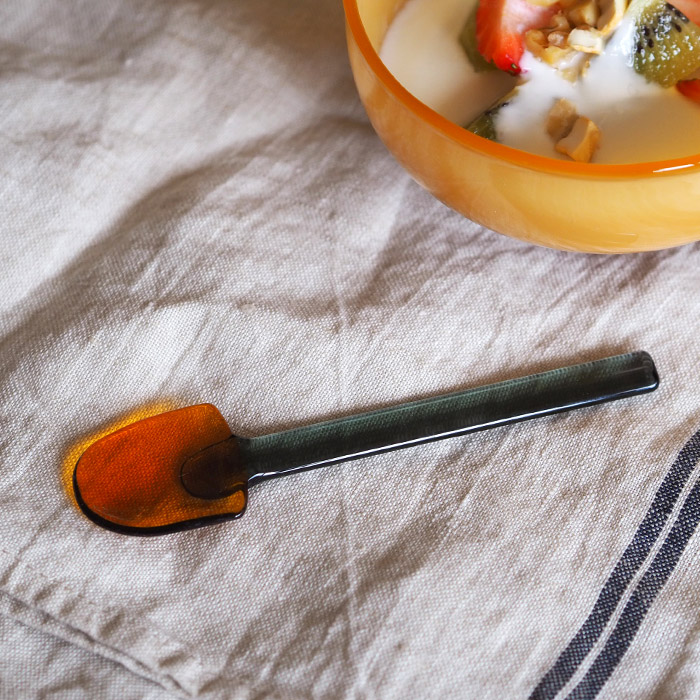 アマブロ　SNOW　SHOVEL　アンバー×ブラック　/　amabro