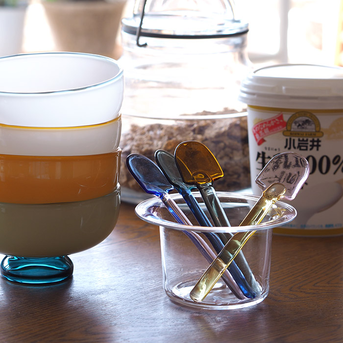 アマブロ　SNOW　SHOVEL　ブルー×ピンク　/　amabro