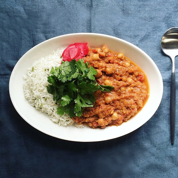 アラビア　ココ　オーバルプレート　18×26cm　ホワイト　/　ARABIA　KoKo