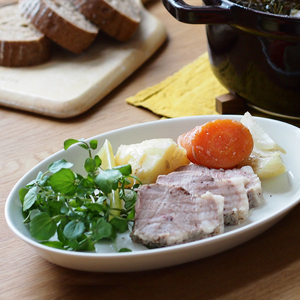 アラビア　ココ　オーバルプレート　18×26cm　ホワイト　/　ARABIA　KoKo