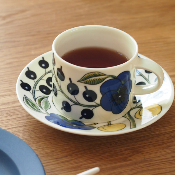 ■アラビア　パラティッシ　ティーカップ＆ソーサー　/　ARABIA　Paratiisi