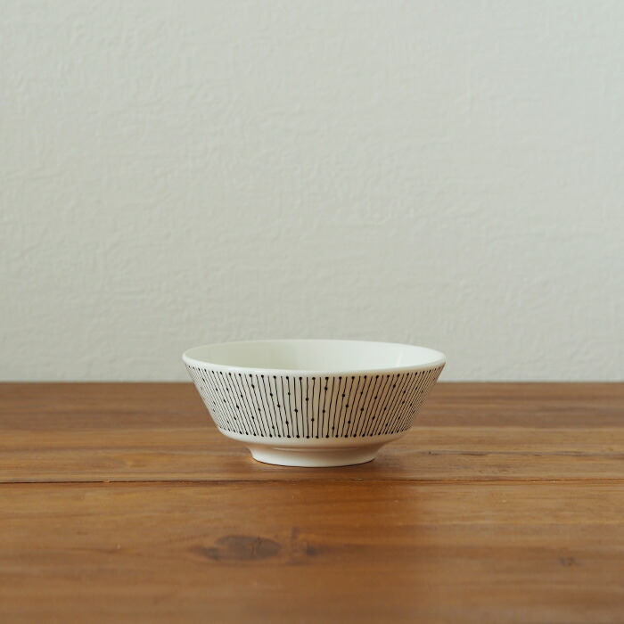 アラビア　マイニオ・サラストゥス　ボウル　13cm　/　ARABIA　Mainio　Sarastus