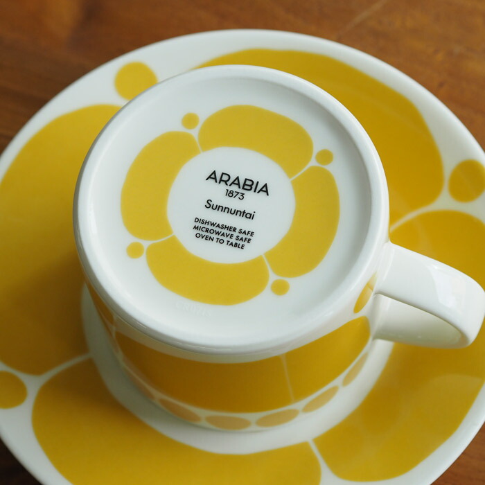 ■アラビア　スンヌンタイ　ティーカップ＆ソーサー　/　ARABIA　Sunnuntai
