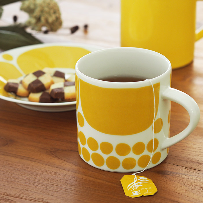 アラビア　スンヌンタイ　マグ　350ml　/　ARABIA　Sunnuntai