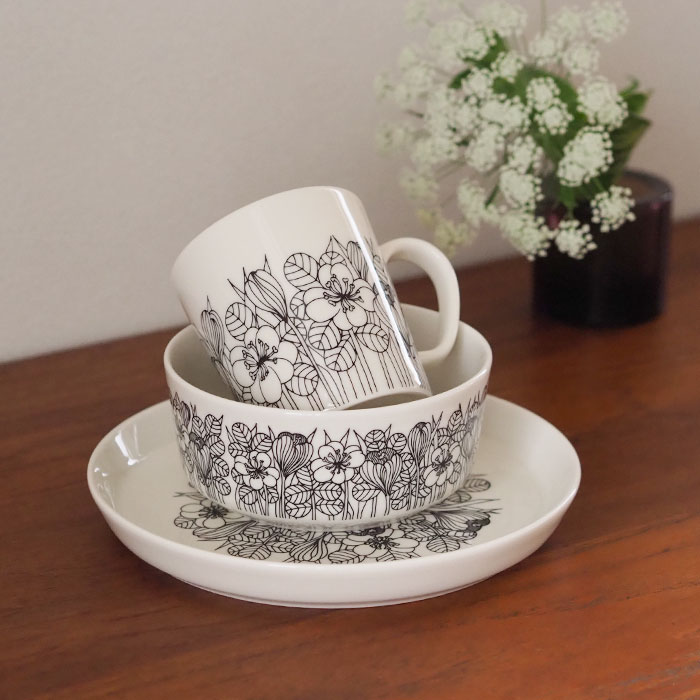 アラビア　クロッカス　ボウル　13cm　ブラック　/　ARABIA　Krokus