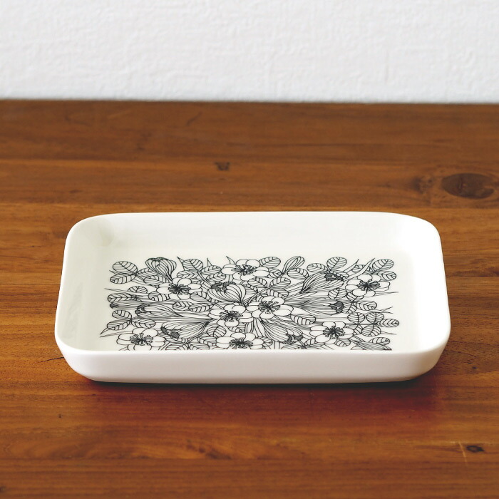 アラビア　クロッカス　プレート　15x19cm　ブラック　/　ARABIA　Krokus