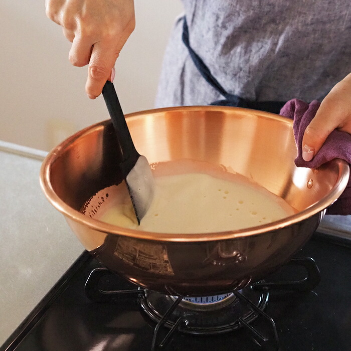 【4月より値上げ】ボウマル　銅のペストリーボウル  取っ手付き　26cm（フランス製）　/　BAUMALU