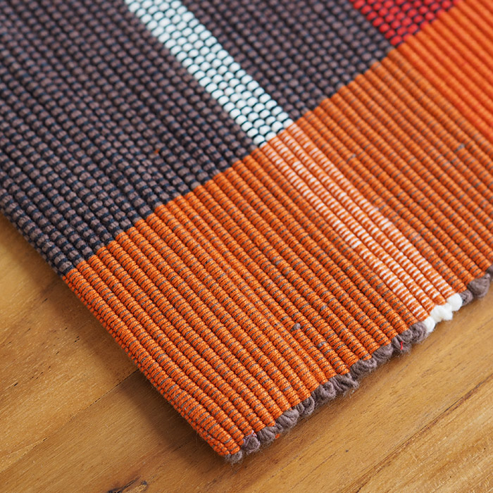 ベアフット　手織　プレイスマット　スリランカ製　オレンジチェック　46×33　/　BAREFOOT