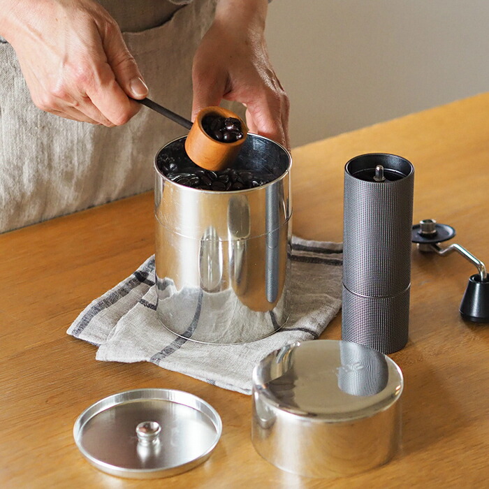 【取扱終了0212】サンク　ブリキの丸缶　コーヒー缶　/　CINQ　※