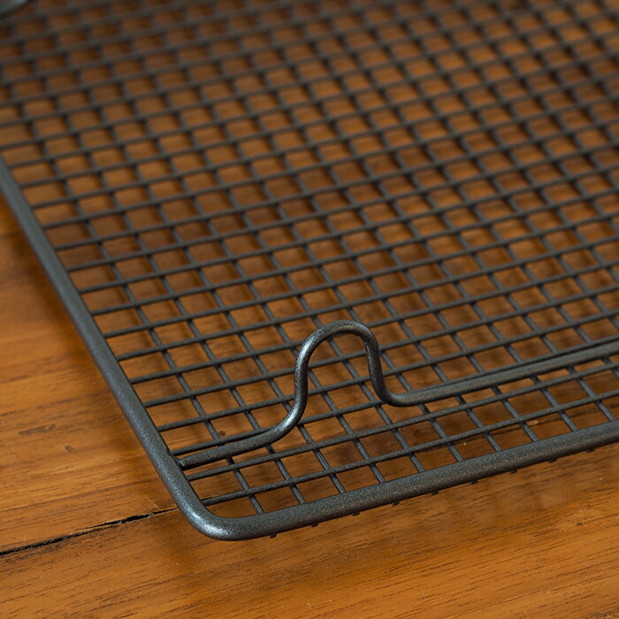 サンク　イギリスのケーキクーラー　/　CINQ