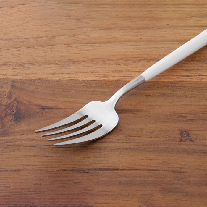 【正規品】クチポール　ゴア・ホワイト　シルバー　ディナーフォーク　/　Cutipol　GOA-White