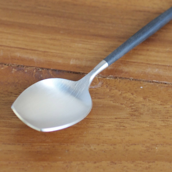 【正規品】クチポール　ゴア・ブラック　シルバー　アイスクリームスプーン（シュガースプーン）　/　Cutipol　GOA-Black