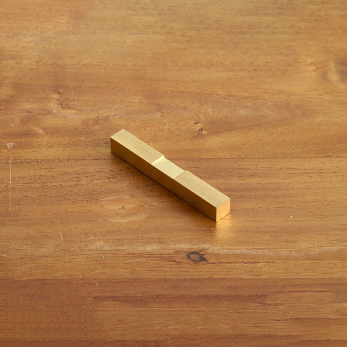 【正規品】クチポール　ゴア・ホワイト　ゴールド　箸+箸置きセット　/　Cutipol　GOA-White