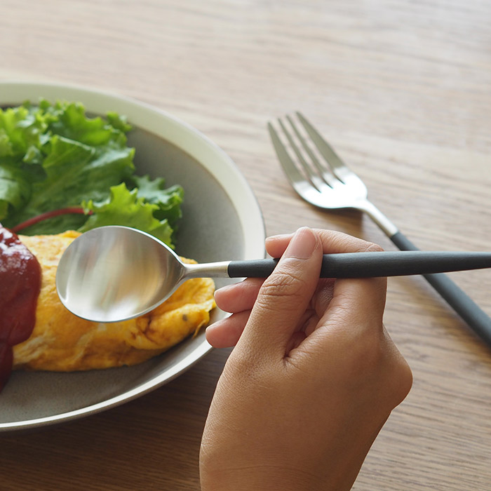 【正規品】クチポール　ミオ・ブラック　シルバー　テーブルスプーン　/　Cutipol　MIO-Black