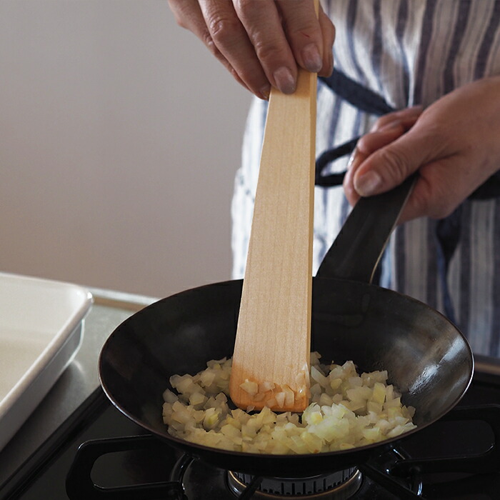 【プロキッチンオリジナル】いちょうの三角木べら　小　/　PROKITCHEN