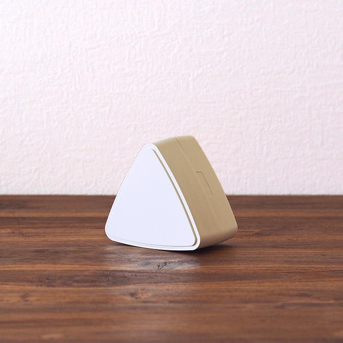 ジェルクール　triangle　おにぎりケース　ミルクホワイト　/　GEL-COOL