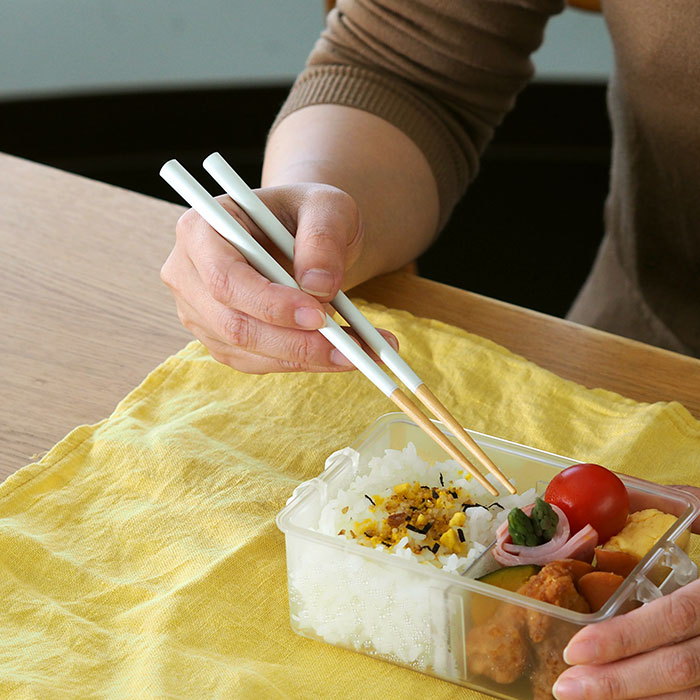 ベントーストア　木製箸　18cm　ケース付き　ミルキーホワイト　/　BENTO　STORE