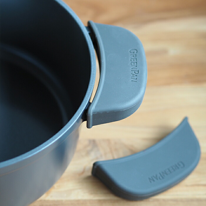 グリーンパン　フェザーウェイト　ココットラウンド　22cm　ポットホルダー2個付　グレー　/　GREENPAN