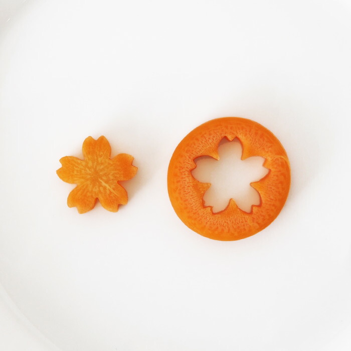 抜き型　深桜　中