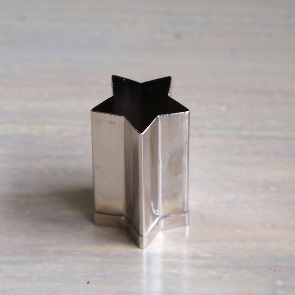 抜き型　星　中