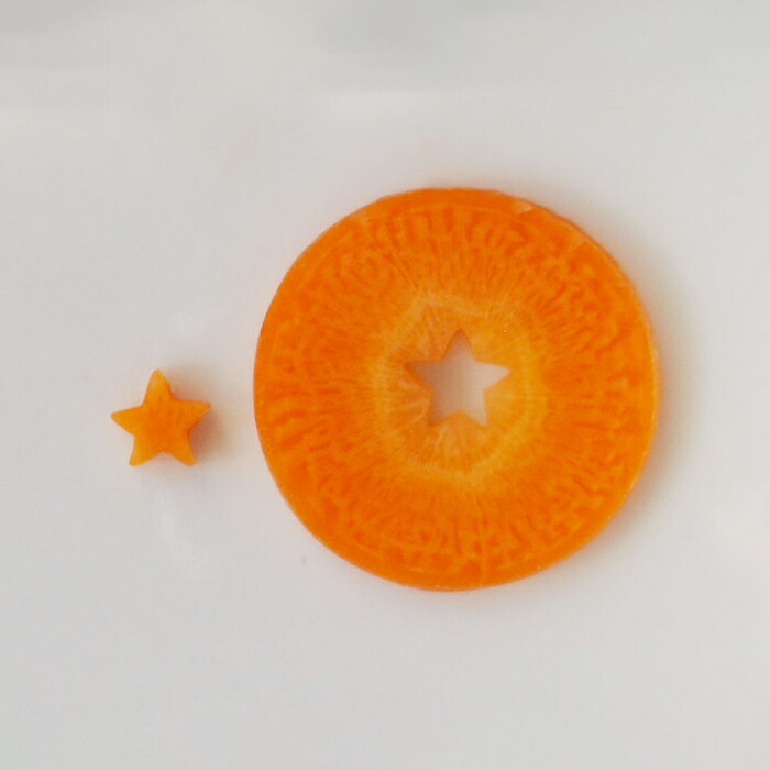 抜き型　星　1cm