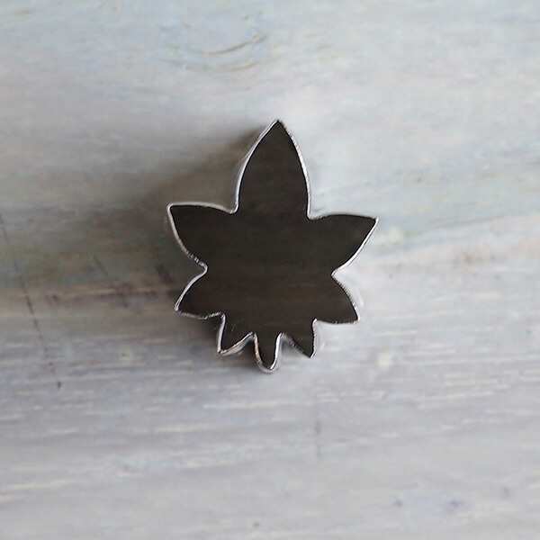 抜き型　紅葉　6号