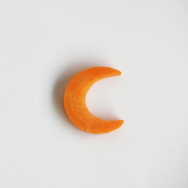 抜き型　月　中