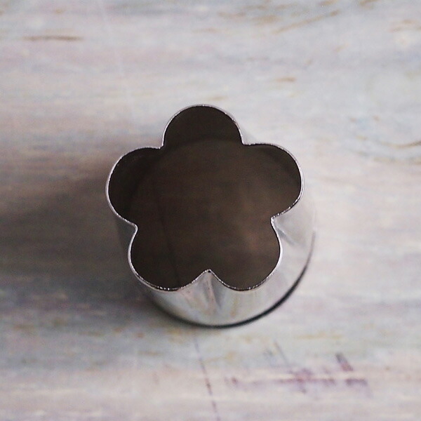 抜き型　梅　3号