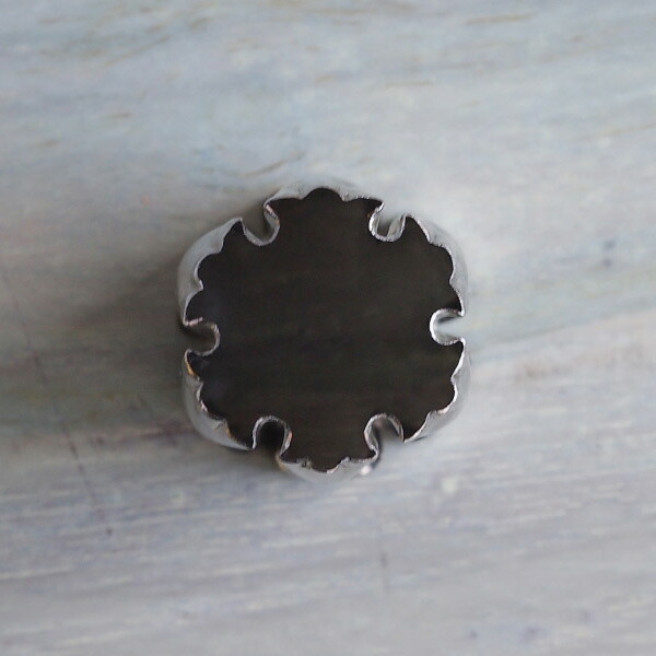 抜き型　雪輪　中