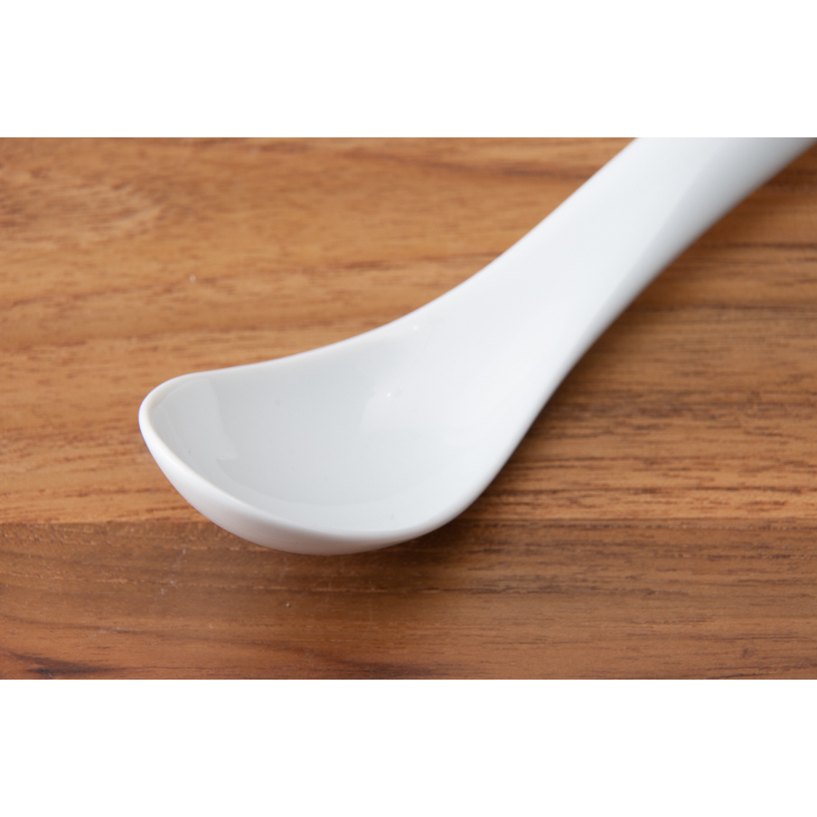 白山陶器　れんげ　白磁　/　HAKUSAN