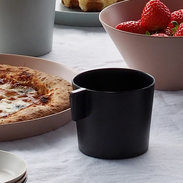 イデアコ　ウスモノ　カップ　ブラック　/　ideaco　※