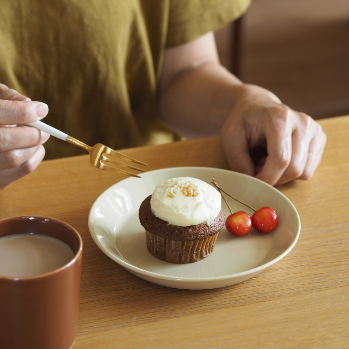 イッタラ　ティーマ　プレート　17cm　リネン　/　iittala　TEEMA