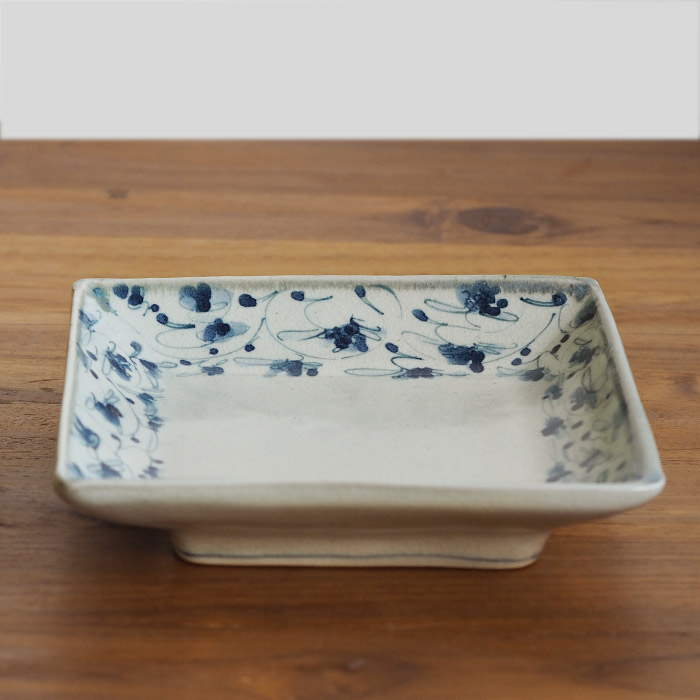 石井桃子　花唐草　角皿