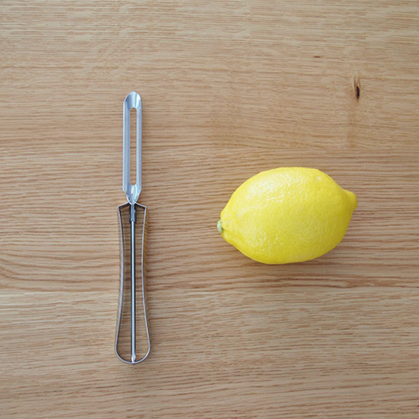 ヨナス　ピーラー　/　Jonas