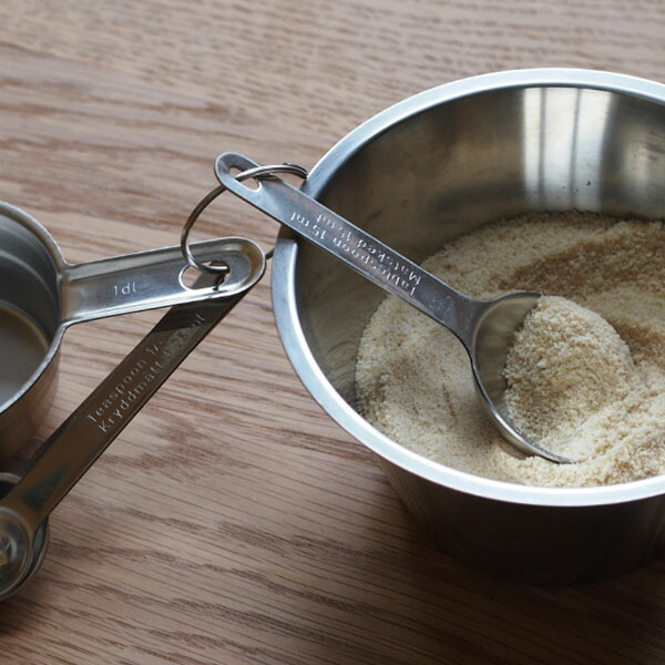 ヨナス　計量スプーン・メジャーカップセット　/　Jonas