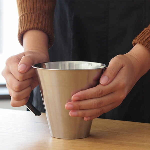 ヨナス　計量カップ　オープンハンドル　500ml　/　Jonas