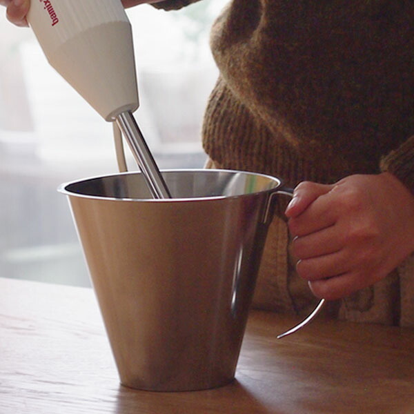 ヨナス　計量カップ　オープンハンドル　1000ml　/　Jonas