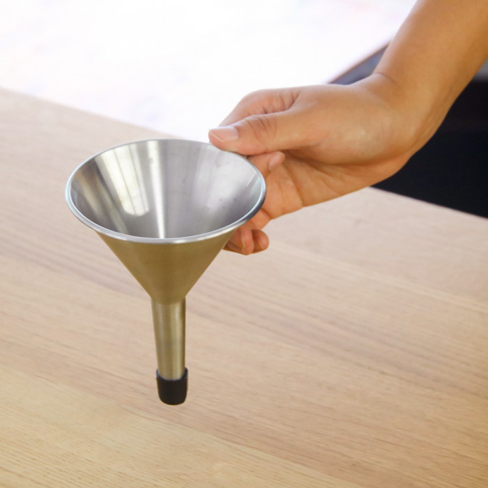 ヨナス　ステンレス　ロート　9cm　/　Jonas