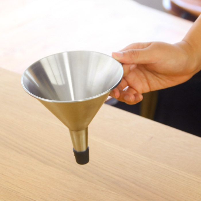 ヨナス　ステンレス　ロート　ストレーナー付　12cm　/　Jonas