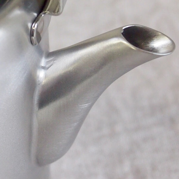 工房アイザワ　ブラックピーマン　ストレートポット　弦手