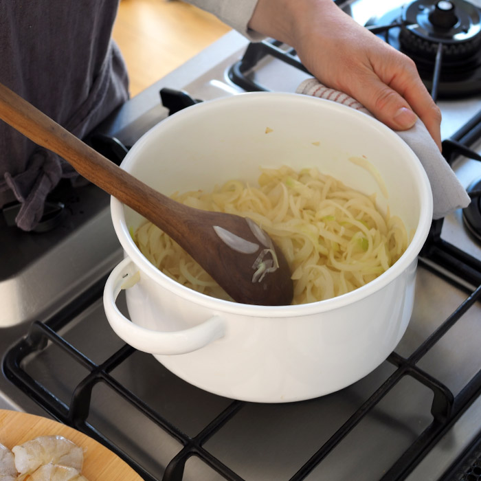 カイコ　両手鍋　/　kaico