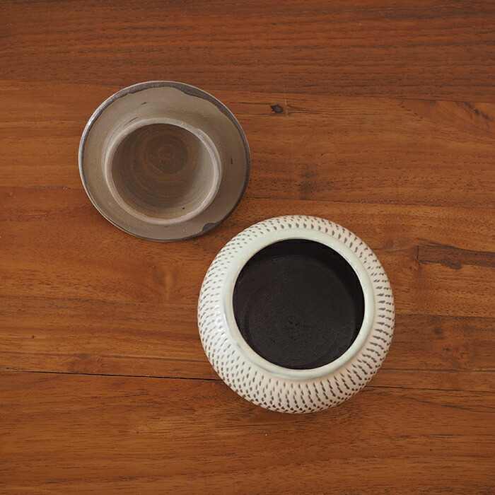 ★小鹿田焼　小袋窯　2合壺　飛びかんな