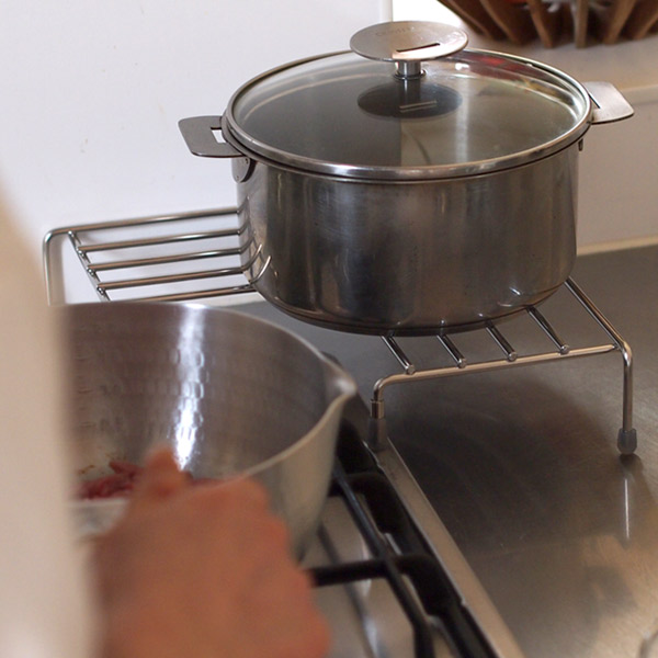 【4月より値上げ】家事問屋　コンロコーナーラック