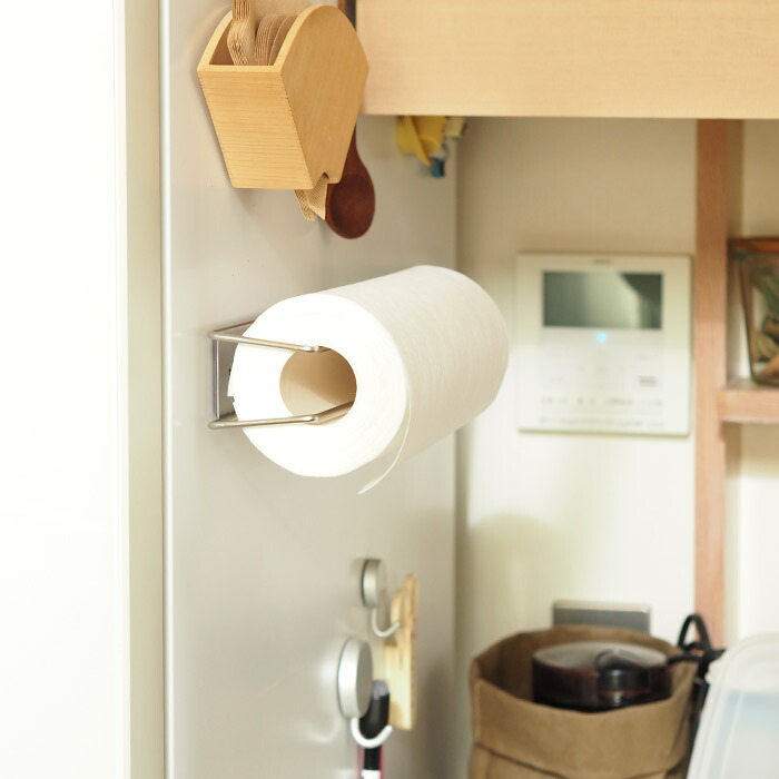 【4月より値上げ】家事問屋　壁付けキッチンペーパーホルダー